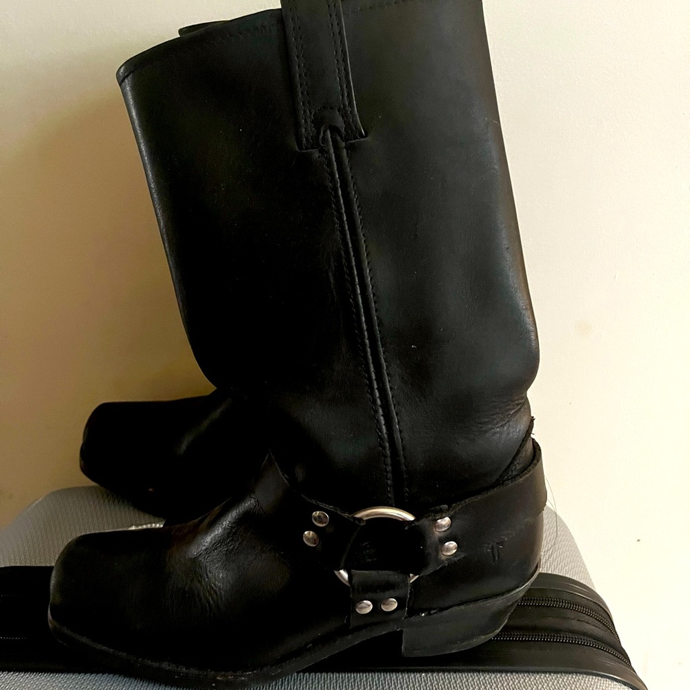 Frye Harness 12R black 7.5